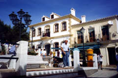 016_Town_Square_during_filming